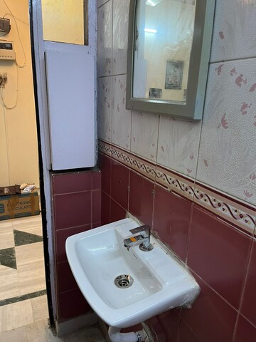 Bathroom in 2 BHK Builder Floor at Lajpat Nagar – for Rent