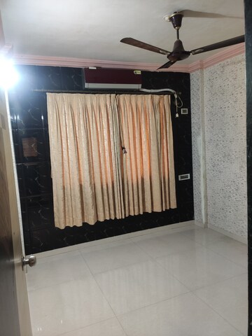 Bedroom in 1 BHK Apartment at Subhash Nagar – for Sale