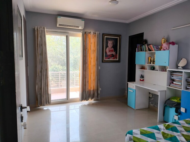 Living Room, sector 33 4 Bedroom 2500 Sq.Ft. Apartment In Sector 33 Faridabad 7720536