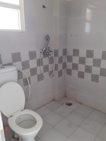Bathroom in 2.5 BHK Apartment at Gaur Yamuna City 16th Park View, Gaur Yamuna City – for Sale