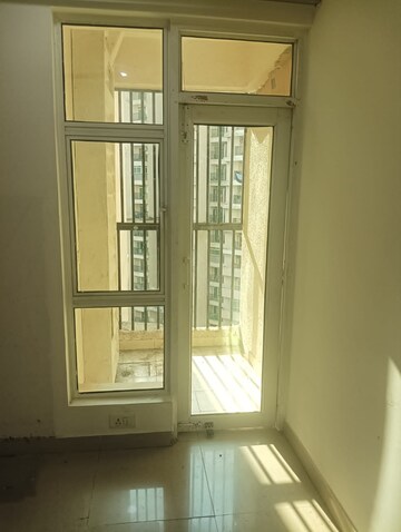 Room in 2 BHK Apartment at Gaur City-2, Sector 16c Greater Noida – for Sale