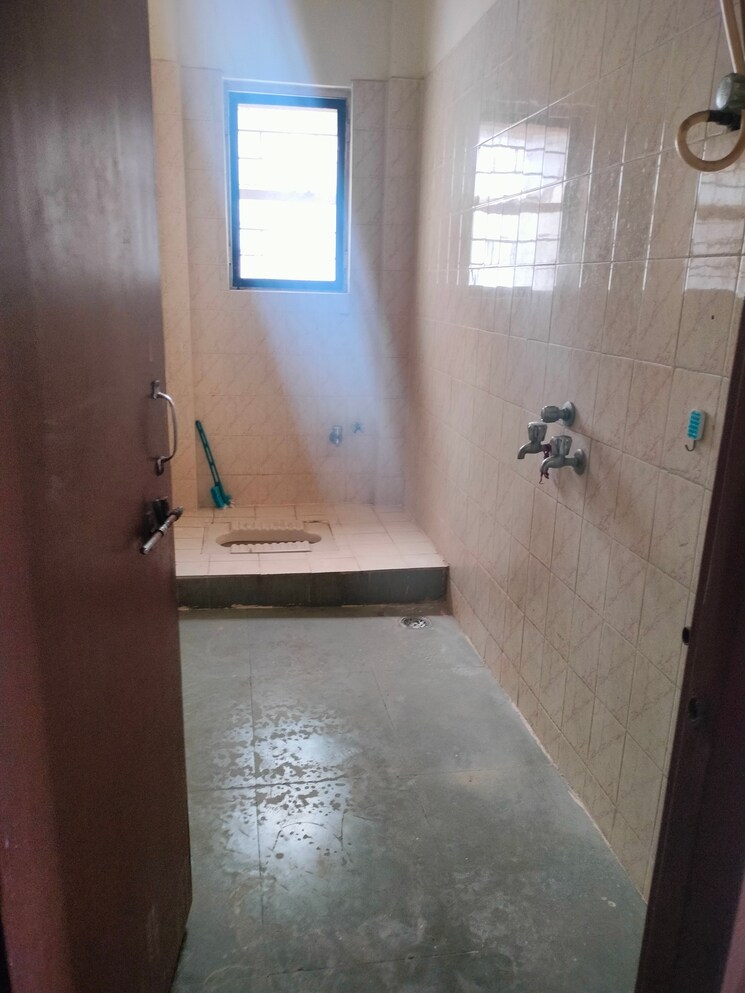 Bathroom, krishna-park-dhanori 4 Bedroom 2000 Sq.Ft. Villa In Dhanori Pune 7720755