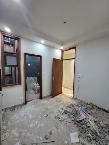 Room in 3 BHK Apartment at Ireo The Grand Arch, Sector 58 – for Sale