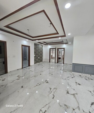 Staircase in 4 BHK Builder Floor at Sector 28 – for Sale