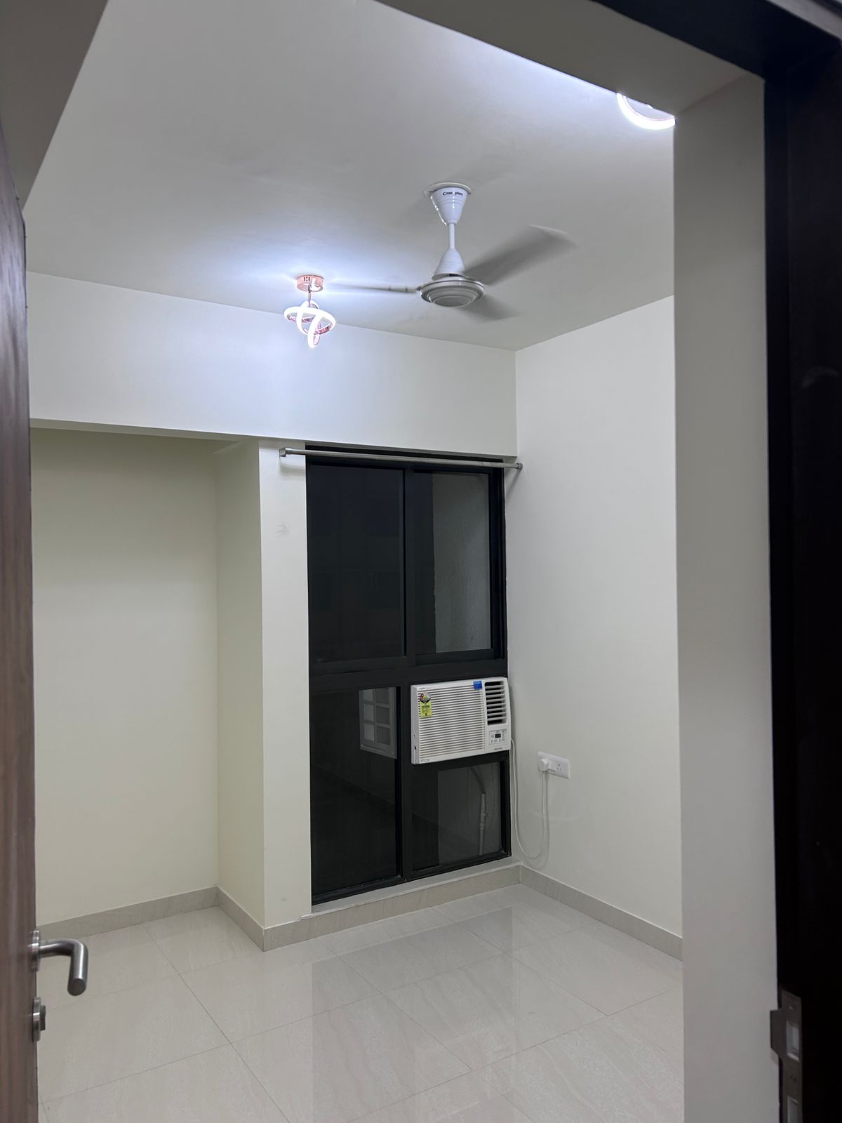 1 BHK Apartment For Rent in Lodha Crown Kolshet Kolshet Road Thane  7721642