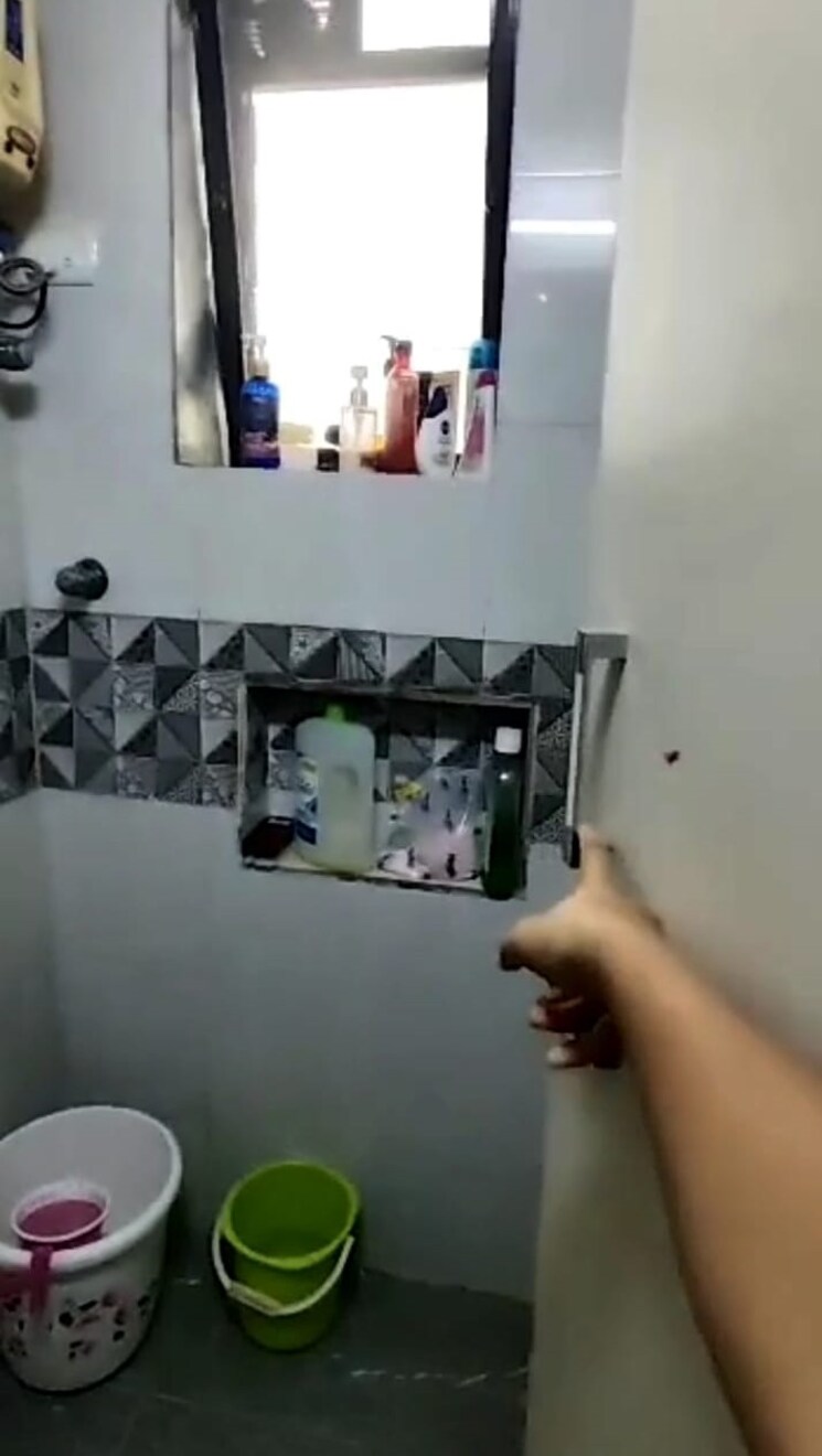 Bathroom, inlaks-park 1 Bedroom 525 Sq.Ft. Apartment In Andheri West Mumbai 7721914