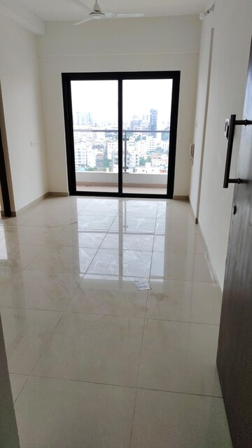 Room in 1 BHK Apartment at Duville Riverdale Suites, Kharadi – for Sale