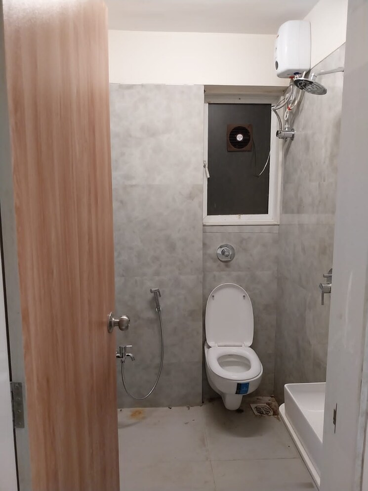 Bathroom, sayba-heritage 1 Bedroom 450 Sq.Ft. Apartment In Kurla East Mumbai 7722226