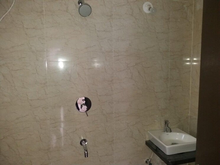 Bathroom, yash-orchid 3 Bedroom 1050 Sq.Ft. Apartment In Baner Pune 7722412