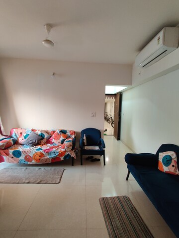Furnished Amenities in 2 BHK Apartment at Lodha Amara, Kolshet Road – for Sale