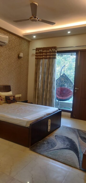 Bedroom in 4 BHK Builder Floor at Unitech South City II, Sector 50 – for Sale
