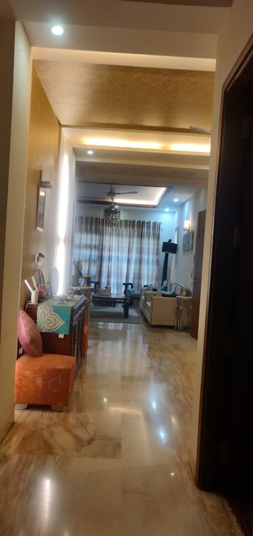 Living Room in 4 BHK Builder Floor at Unitech South City II, Sector 50 – for Sale