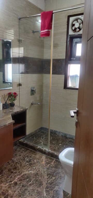 Bathroom in 4 BHK Builder Floor at Unitech South City II, Sector 50 – for Sale