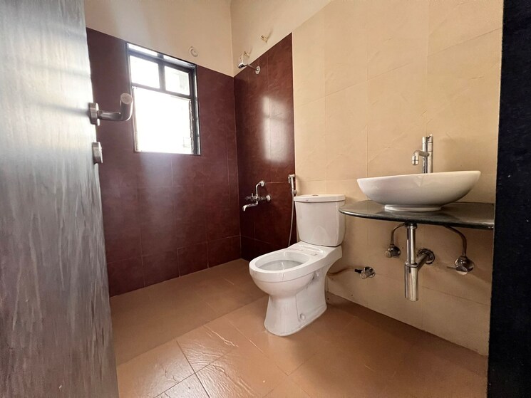 Bathroom, amit-colori 3 Bedroom 1093 Sq.Ft. Apartment In Undri Pune 7723061