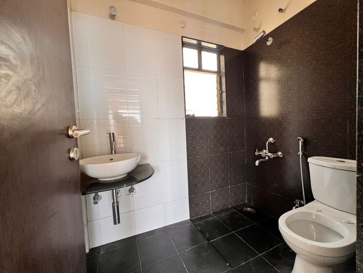 Bathroom, amit-colori 3 Bedroom 1093 Sq.Ft. Apartment In Undri Pune 7723061