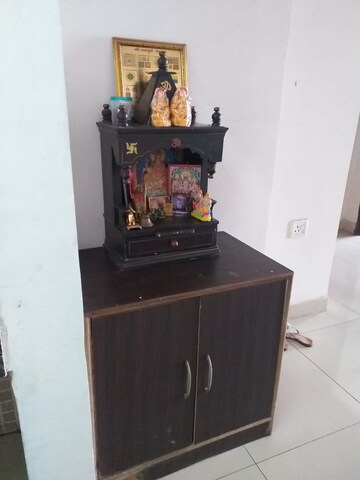 Furnished Amenities in 2 BHK Apartment at Mahagun Mascot, Sain Vihar – for Sale