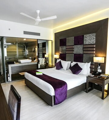 Master Bedroom in 6 BHK Penthouse at Windsor Grande Residences, Andheri West – for Sale