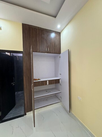 Furnished Amenities in 3 BHK Independent House at Gomti Nagar – for Sale