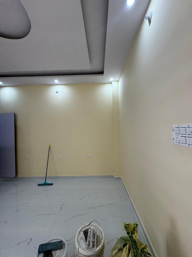 Room, gomti nagar 3 Bedroom 1500 Sq.Ft. Independent House In Gomti Nagar Lucknow 7723194