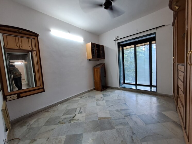 Room, siddhanchal-phase-2 2.5 Bedroom 800 Sq.Ft. Apartment In Manpada Thane 7723245