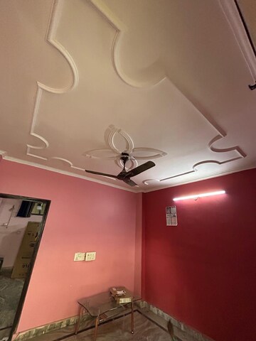 Furnished Amenities in 2 BHK Builder Floor at Uttam Nagar – for Rent