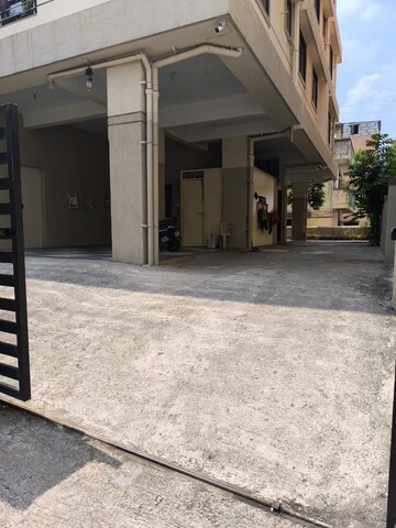 Parking in 2 BHK Apartment at Eden Park, Viman Nagar – for Sale
