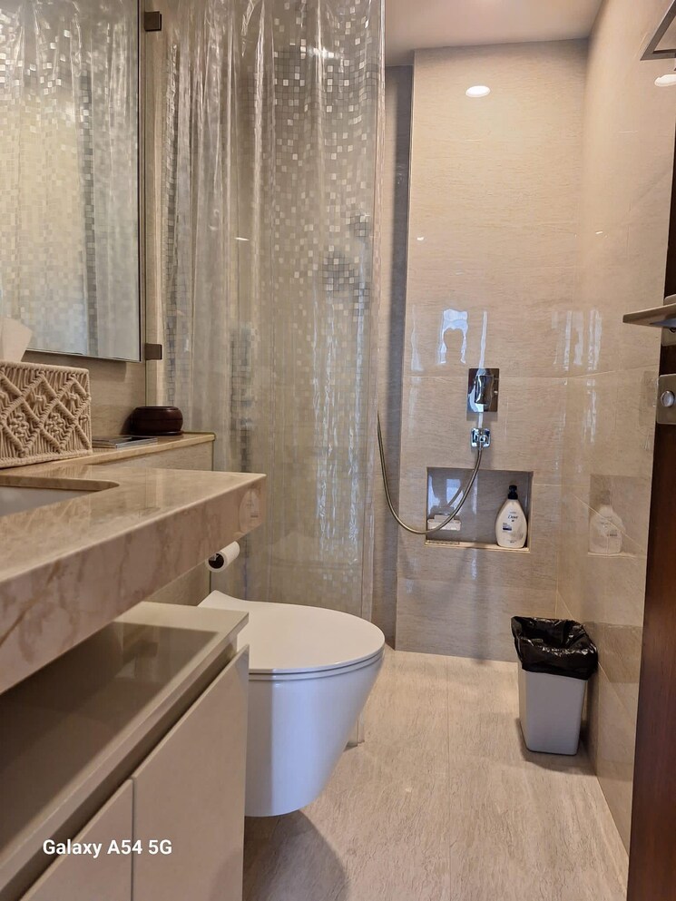 Bathroom, hiranandani-castle-rock 2 Bedroom 750 Sq.Ft. Apartment In Powai Mumbai 7723478