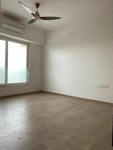 3 BHK Apartment For Sale in Khar West