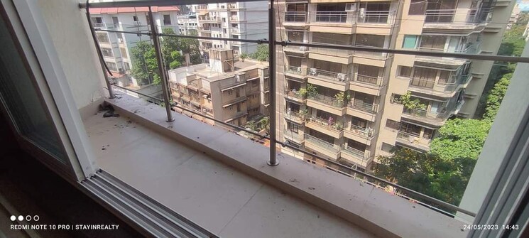 Balcony, supreme-pearl 3 Bedroom 1500 Sq.Ft. Apartment In Khar West Mumbai 7723705