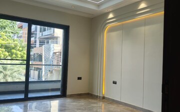 3 BHK Builder Floor For Sale in Sector 49