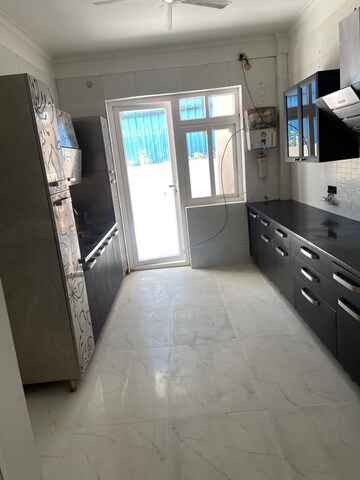 रेसिडेंशियल विला वर्ग फुट फॉर रेंट इन सेक्टर 42 गुड़गांव  7724003