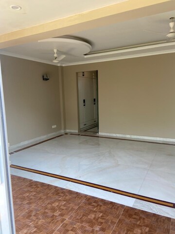 रेसिडेंशियल विला वर्ग फुट फॉर रेंट इन सेक्टर 42 गुड़गांव  7724003