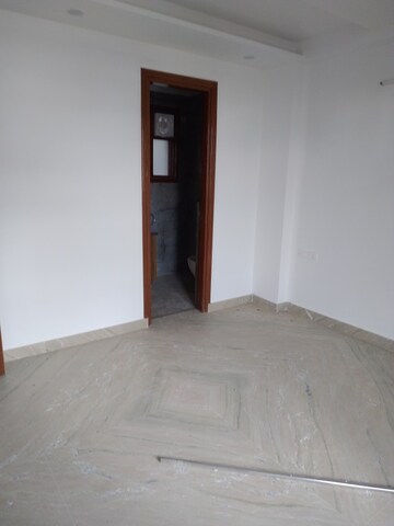 Room in 5 BHK Independent House at Palam Vihar – for Sale
