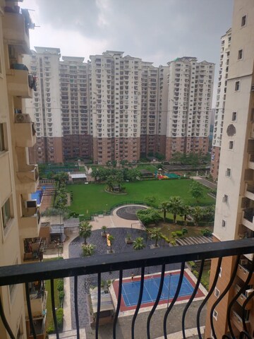 2 BHK Apartment For Sale in Nimbus The Hyde park, Sector 78