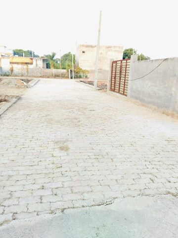  Plot – Exterior View View at Dhoom Manikpur - for Sale