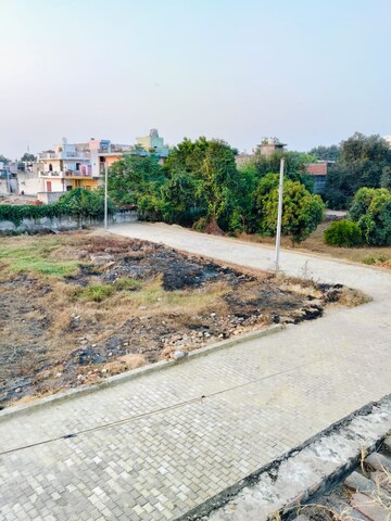 Plot Area in  Plot at Dhoom Manikpur – for Sale