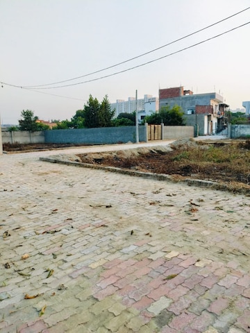  Plot – Exterior View View at Dhoom Manikpur - for Sale