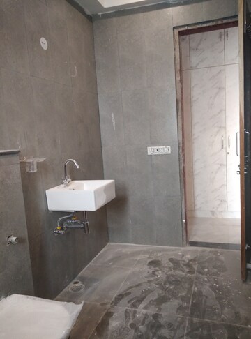Bathroom in 2 BHK Builder Floor at Palam Vihar – for Rent