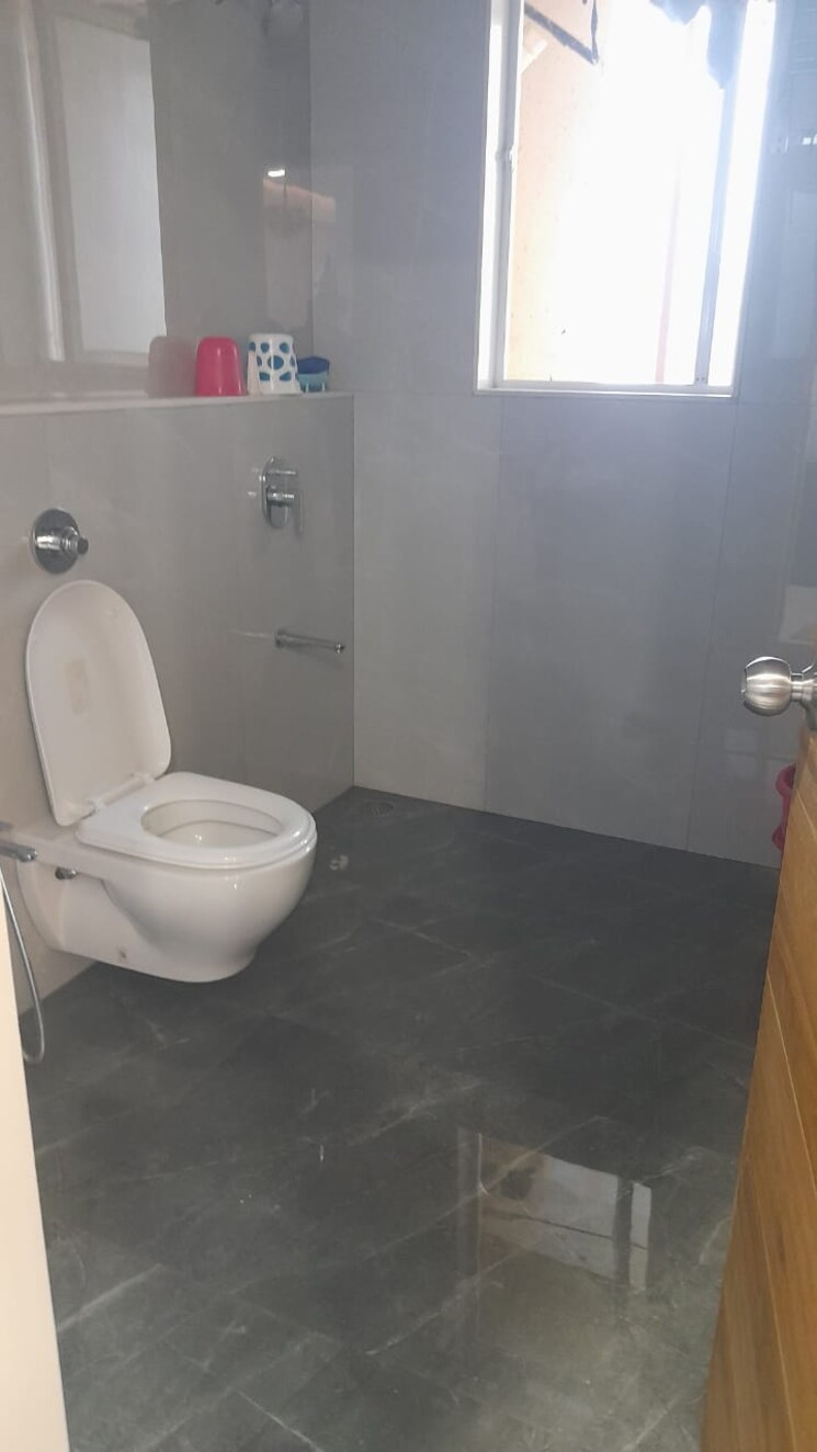 Bathroom, dadarkar-building 2 Bedroom 800 Sq.Ft. Apartment In Dadar West Mumbai 7724204