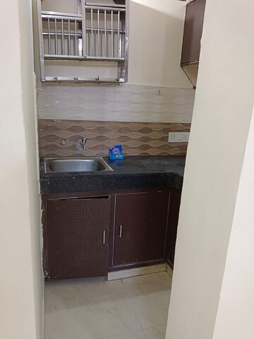 Furnished Amenities in Studio Builder Floor at Lajpat Nagar – for Rent