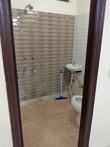 Bathroom in Studio Builder Floor at Lajpat Nagar – for Rent