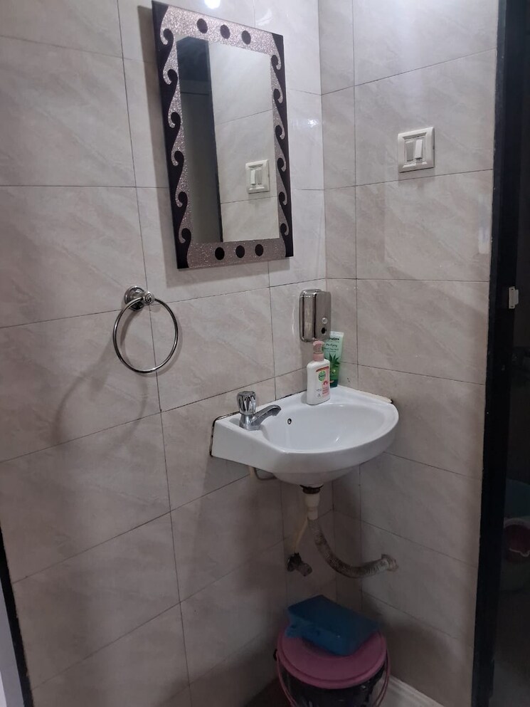 Bathroom, koyna-chs-ghansoli 1 Bedroom 550 Sq.Ft. Apartment In Ghansoli Navi Mumbai 7724331