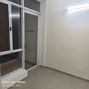 Room in 2.5 BHK Apartment at Assotech The Nest, Sain Vihar – for Sale