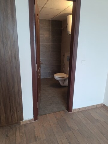 Building Lobby in 3 BHK Builder Floor at BPTP Discovery Park, Sector 80 – for Sale