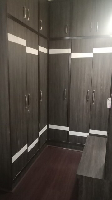 Furnished Amenities in 2 BHK Apartment at Panchsheel Wellington, Sain Vihar – for Sale