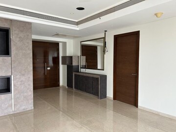 Room in 3 BHK Apartment at Bombay Springs, Dadar East – for Sale