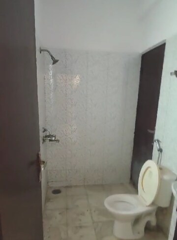 Bathroom in 3.5 BHK Apartment at BPTP Park Elite Premium, Sector 84 – for Sale