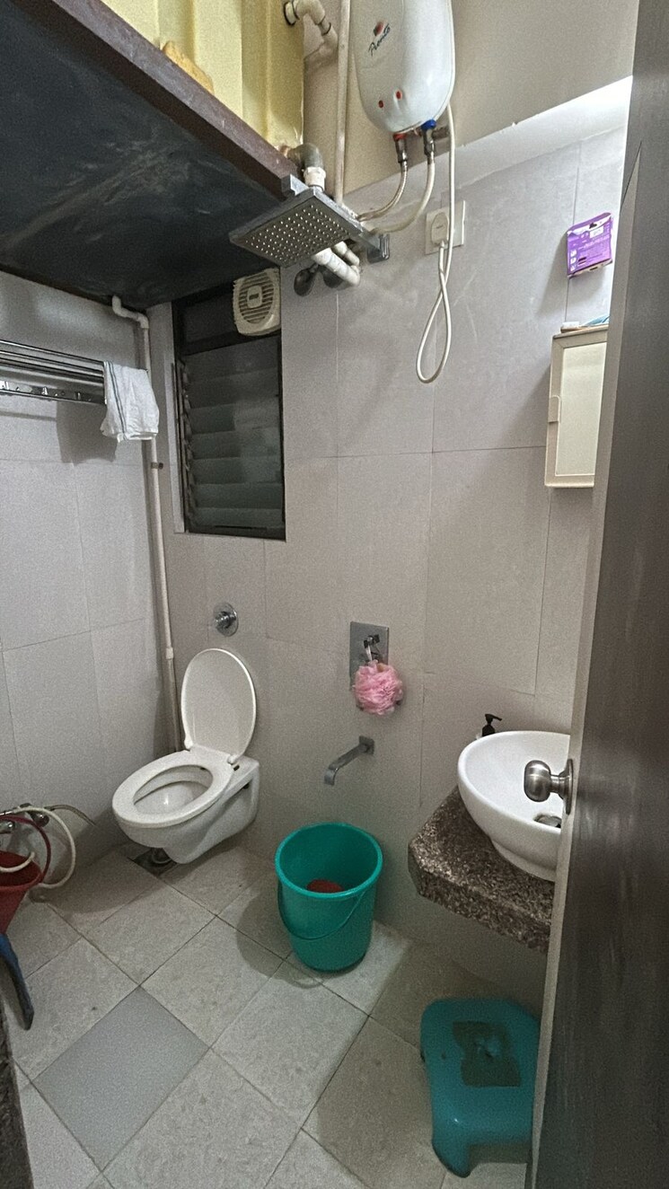 Bathroom, marvel-apartment-andheri 2 Bedroom 570 Sq.Ft. Apartment In Andheri East Mumbai 7725661
