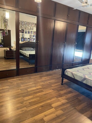 Bedroom in 3 BHK Apartment at Maker Tower, Cuffe Parade – for Sale