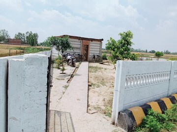  Plot – Exterior View View at Gosainganj - for Sale